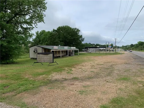 947 S Pine Street, Vivian, LA 71082