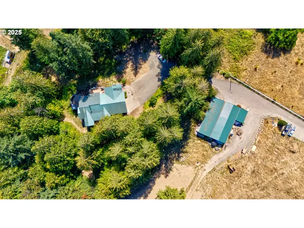 19380 S NELSON LN, Oregon City, OR 97045