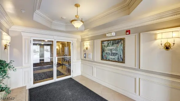 2207 Cedar Village Blvd #2207, East Brunswick Twp., NJ 08816