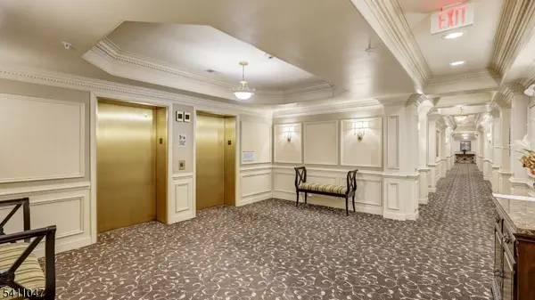 2207 Cedar Village Blvd #2207, East Brunswick Twp., NJ 08816