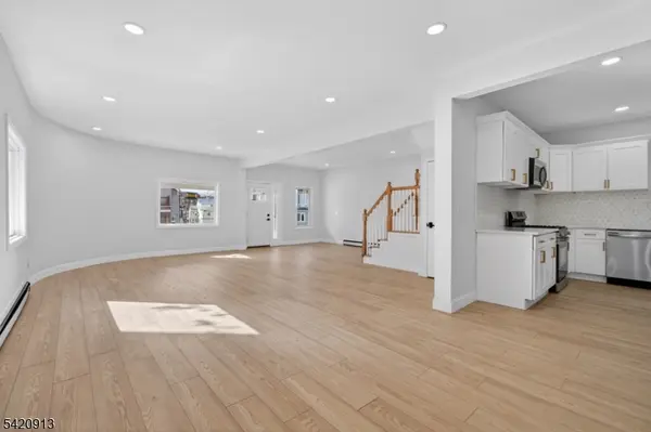 182 N Maple Ave, East Orange City, NJ 07017