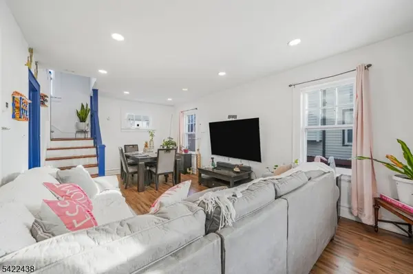 15 Donald Pl, Elizabeth City, NJ 07208