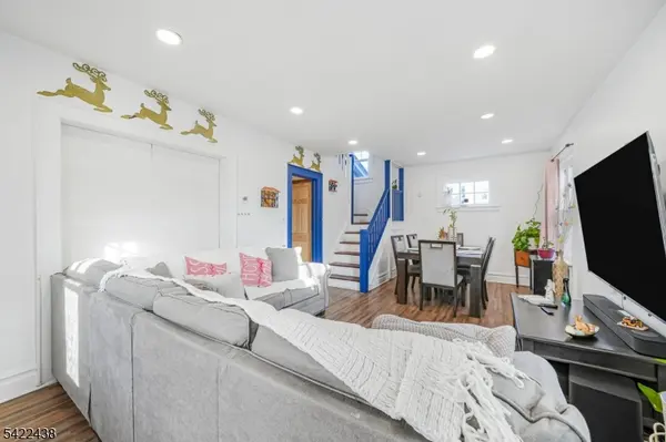 15 Donald Pl, Elizabeth City, NJ 07208