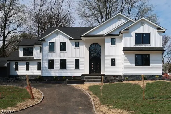 261 Apple Tree Ln, Mountainside Boro, NJ 07092