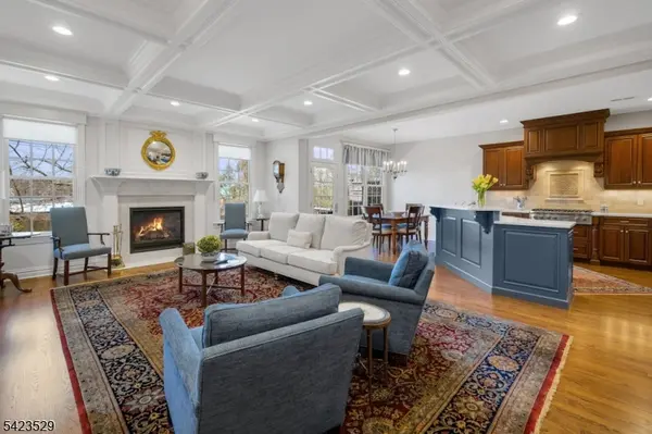 5 Green Way, New Providence Boro, NJ 07974