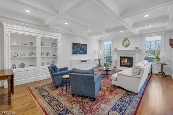 5 Green Way, New Providence Boro, NJ 07974