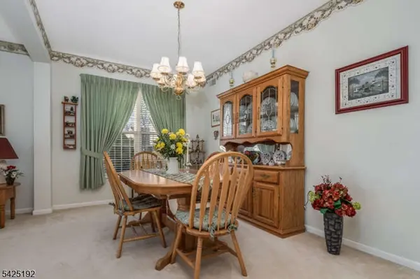 29 Victoria Dr, White Twp., NJ 07823