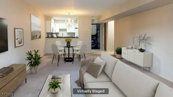 19 Plauderville Ave #208, Garfield City, NJ 07026