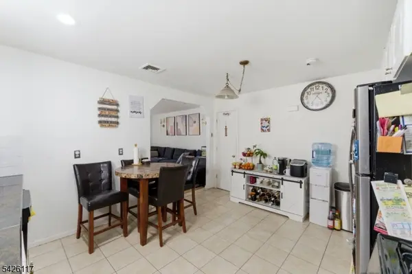 270 Westervelt Pl, Lodi Boro, NJ 07644