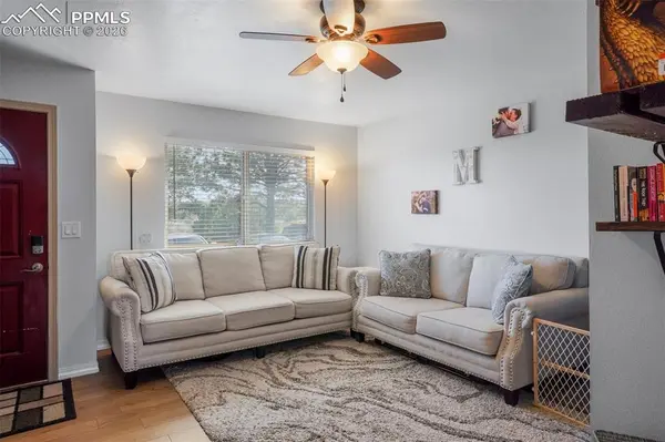 1990 Erin LOOP, Colorado Springs, CO 80918