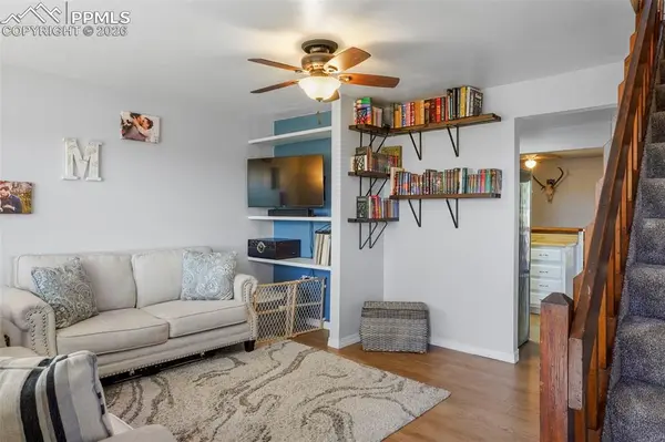 1990 Erin LOOP, Colorado Springs, CO 80918