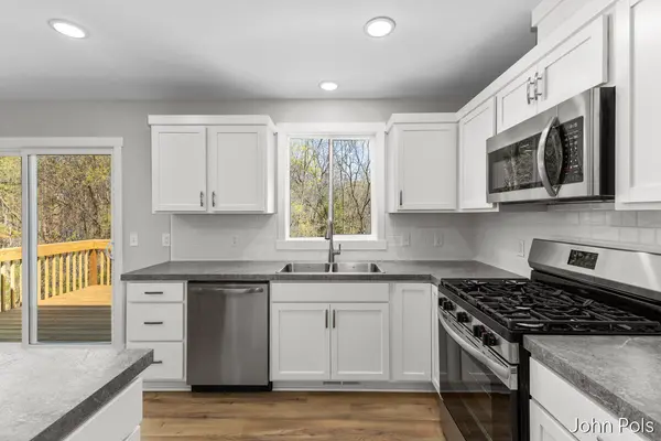 726 S Lincoln ST, Greenville City, MI 48838