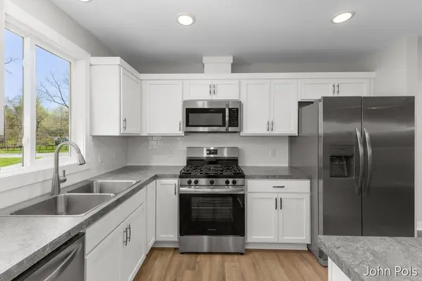 726 S Lincoln ST, Greenville City, MI 48838