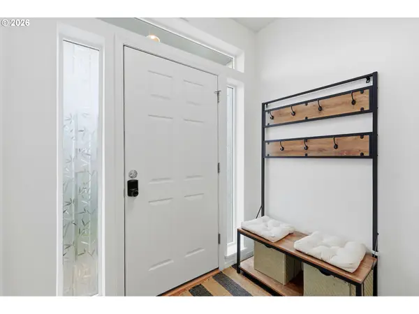 6453 SW Vinwood TER, Beaverton, OR 97078