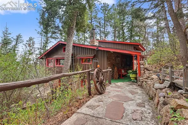 3875 Overlook RD, Colorado Springs, CO 80906