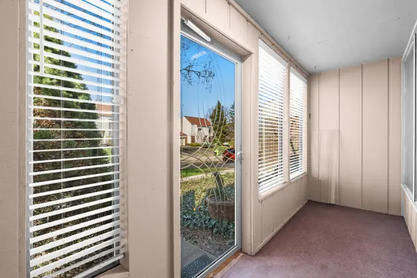 5327 Fairway CT, West Bloomfield Twp, MI 48323