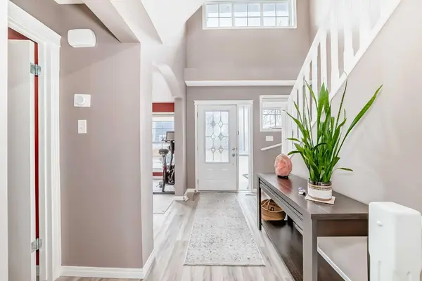 223 Auburn Bay HTS SE, Calgary, AB T3M 0A8