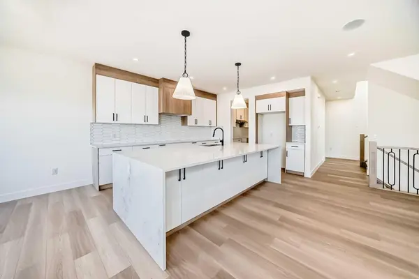 379 Rivercrest RD, Cochrane, AB T4C 3C6