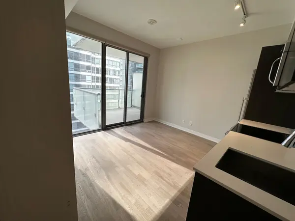 57 St. Joseph ST #904, Toronto C01, ON M5S 0C5