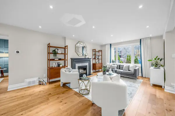 21 Austin TER, Toronto C02, ON M5R 1Y2