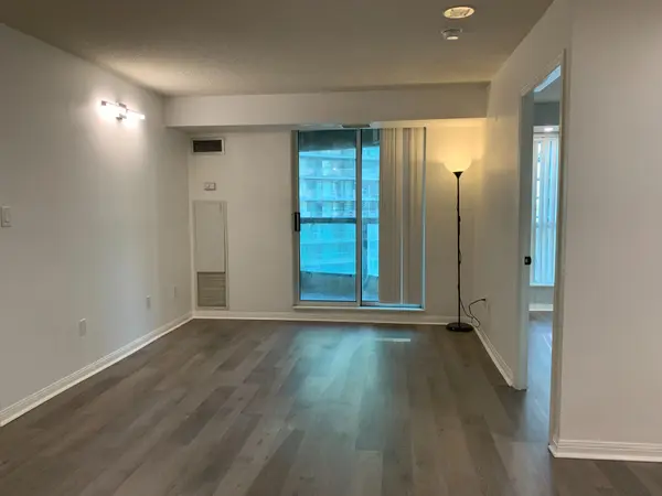 23 Lorraine DR #816, Toronto C07, ON M2N 6Z6