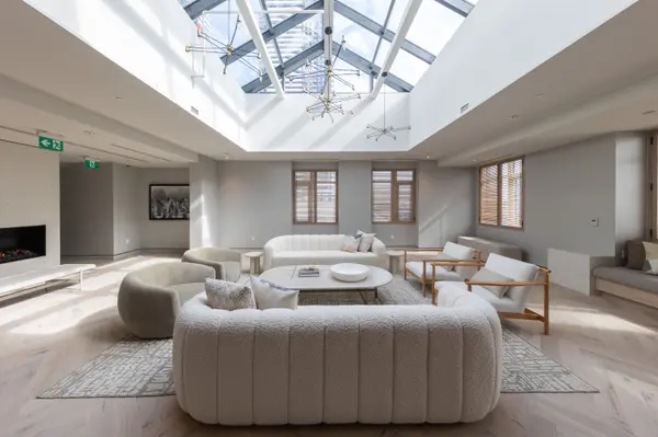 225 Commerce St ST #1506, Vaughan, ON L4K 0P9