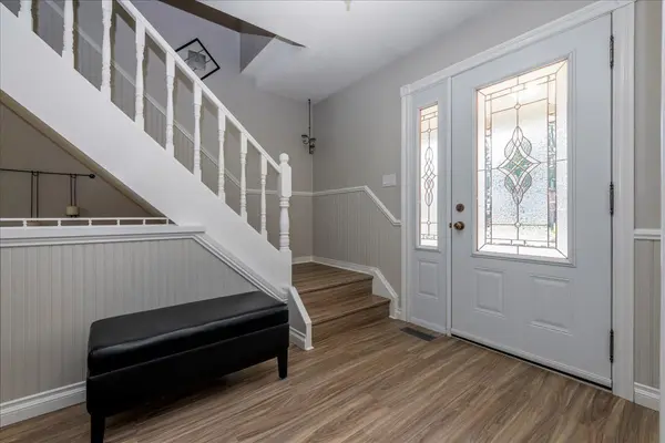 23 Virgilwood CRES, Barrie, ON L4M 4X6