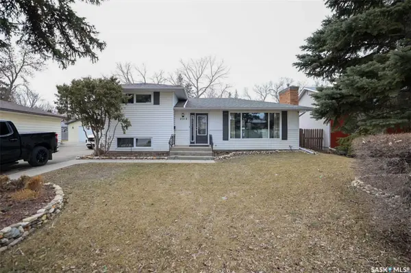 2512 Grant ROAD, Regina, SK S4S 5E6