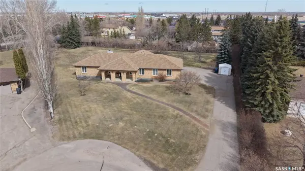 12 Pearl CRESCENT, Edenwold Rm No.158, SK S4L 1A5