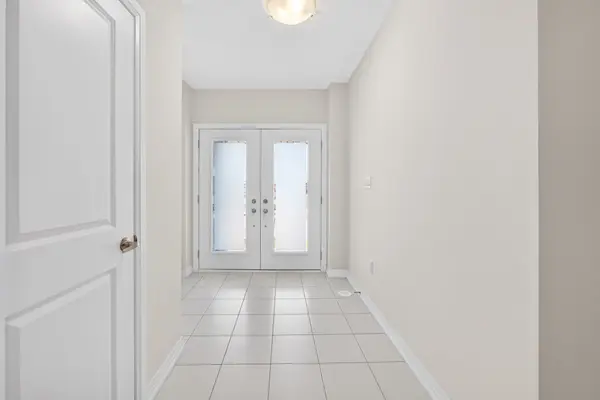 24 Monreau DR, Brampton, ON L7A 5M1