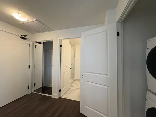 2075 Lakeshore RD #908, Burlington, ON L7R 1E2