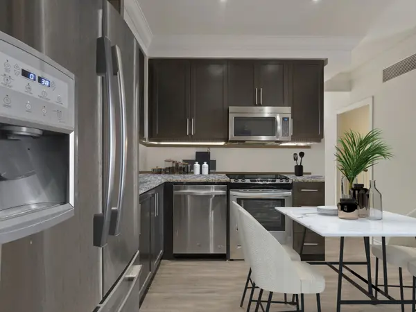 3563 Lake Shore BLVD W #210, Toronto W06, ON M8W 0A3