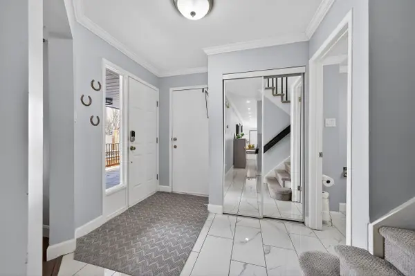 141 Acklam TER, Kanata, ON K2K 2J4