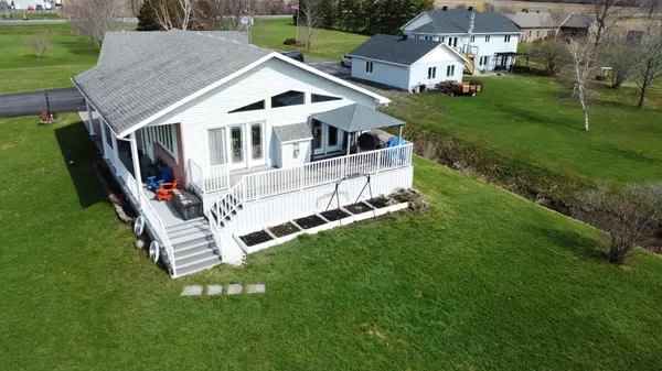 11708 Breezewood AVE S, South Dundas, ON K0C 1X0