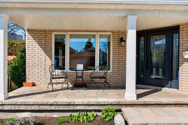 5 Mayford AVE, Barrhaven, ON K2G 6A7