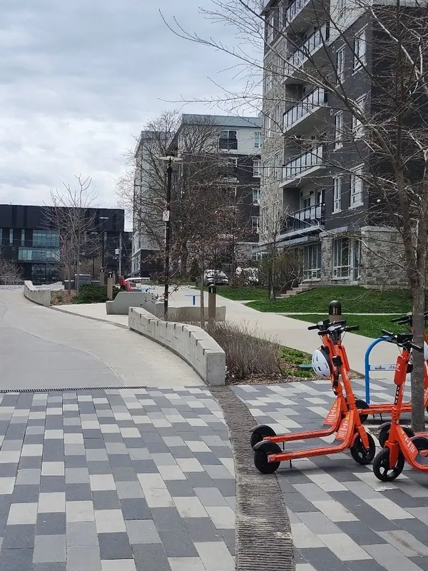 275 Larch ST #H 207, Waterloo, ON N2L 3R2