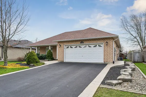 18 Sea Breeze DR, Norfolk, ON N0A 1N7