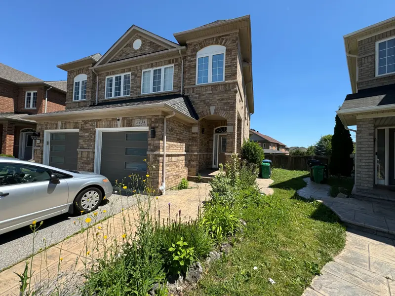 3434 Fountain Park AVE #Basement, Mississauga, ON L5M 7E3