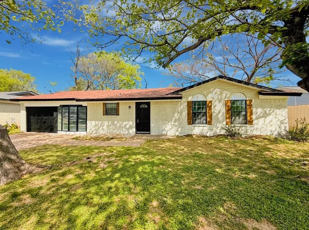 133 Buie Drive, Everman, TX 76140