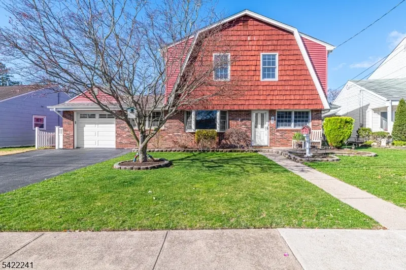 49 Meakin Ave, Rochelle Park Twp., NJ 07662