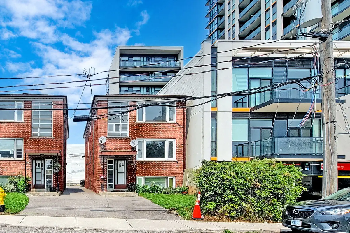 80 Lanark AVE, Toronto C03, ON M6E 2G4