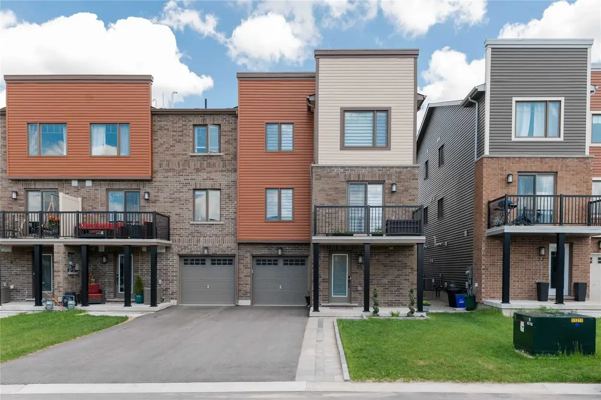 25 Kodiak TER, Barrie, ON L9J 0J4