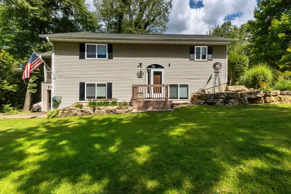 9A211 Walnut Lane, Apple River, IL 61001