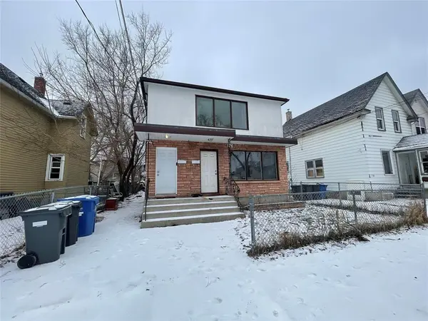 174 Burrows AVE, Winnipeg, MB R2W 1Z2