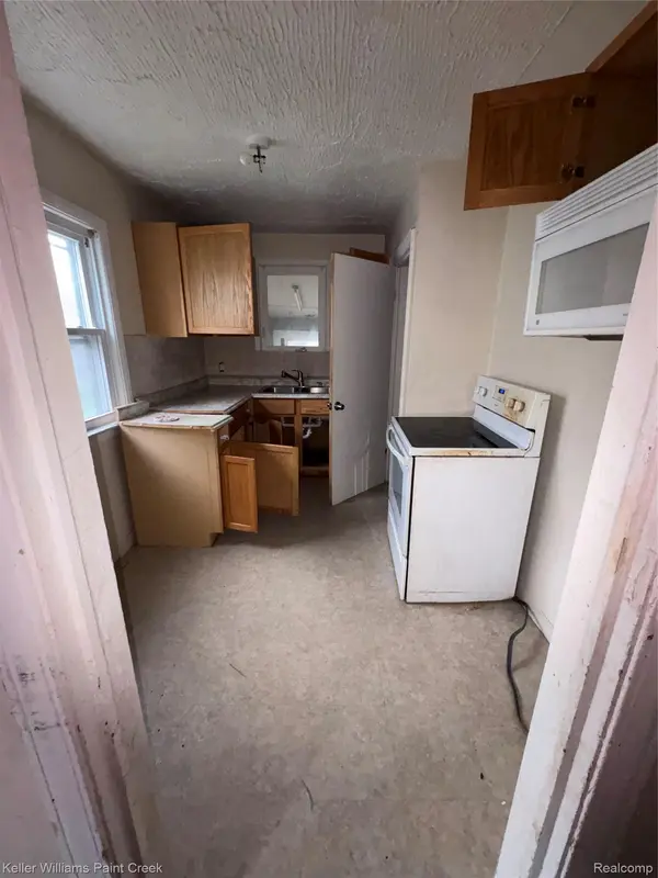 20083 Bradford ST, Detroit, MI 48205