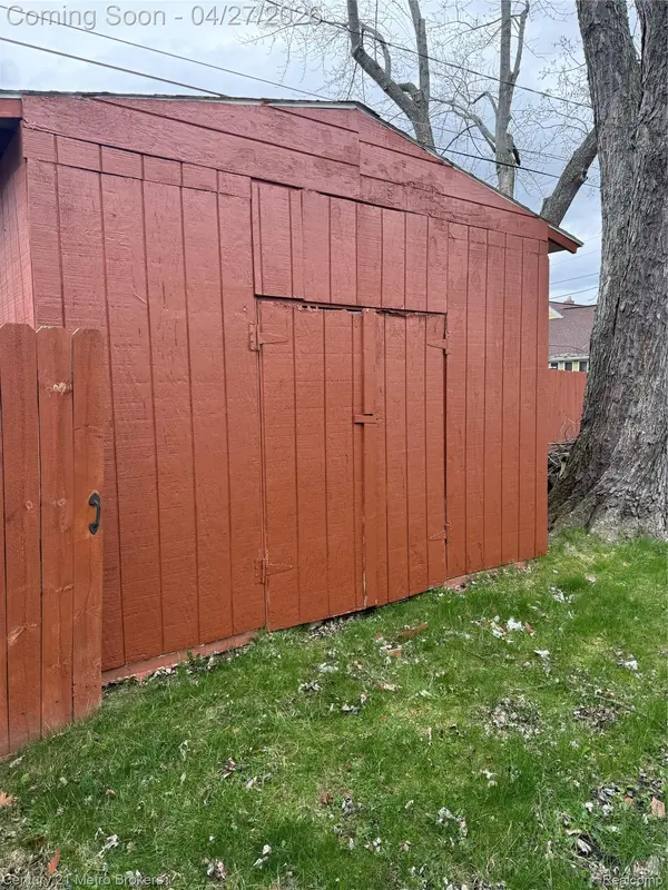 3202 Wolcott ST, Flint, MI 48504