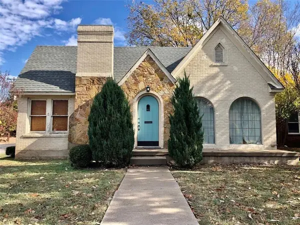 3301 Rogers Avenue, Fort Worth, TX 76109