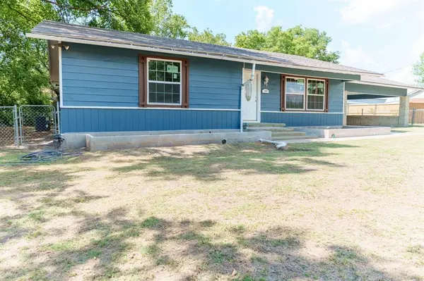 103 N 6th Street E, Dawson, TX 76639