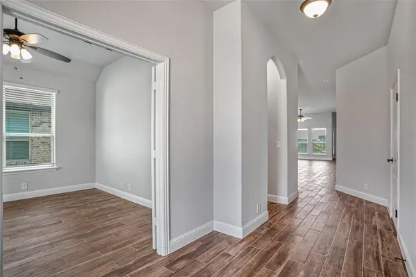 1132 Snowy Owl Drive, Alvarado, TX 76009