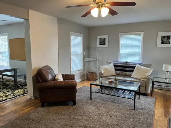 4000 Winfield Avenue, Fort Worth, TX 76109